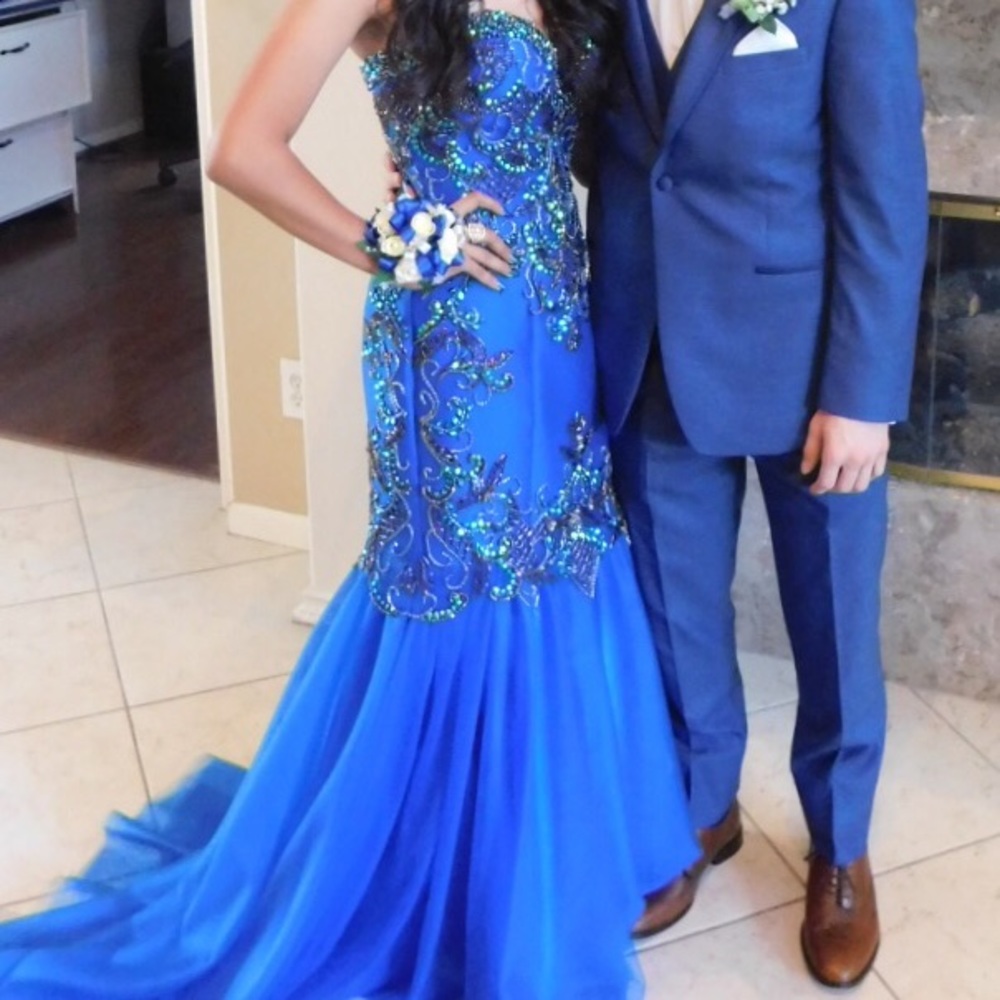PROM DRESS